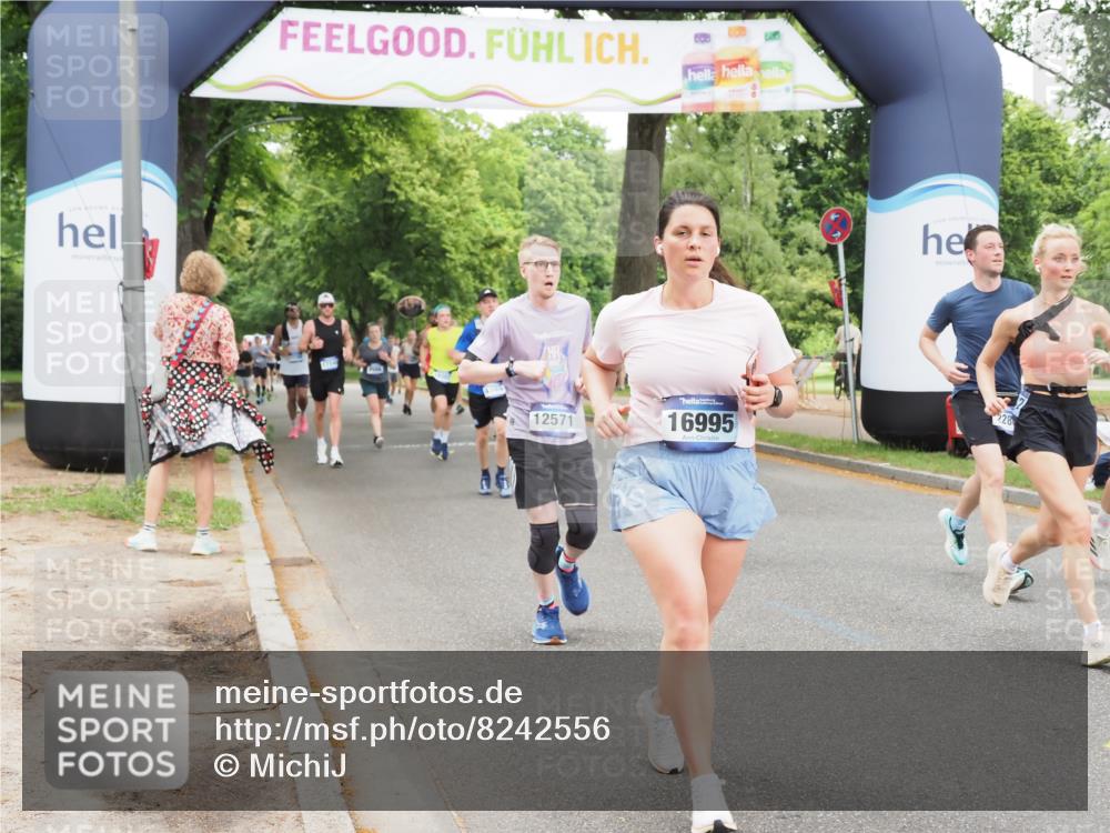 29.06.2025 - hella hamburg halbmarathon MichiJ http://msf.ph/oto/8242556 29.06.2025 10:50:38 Zwischen KM18-KM19 2810, 3199, 3663, 4389, 5511, 8423, 12286, 12571, 16995, 17142, 18530 meine-sportfotos.de