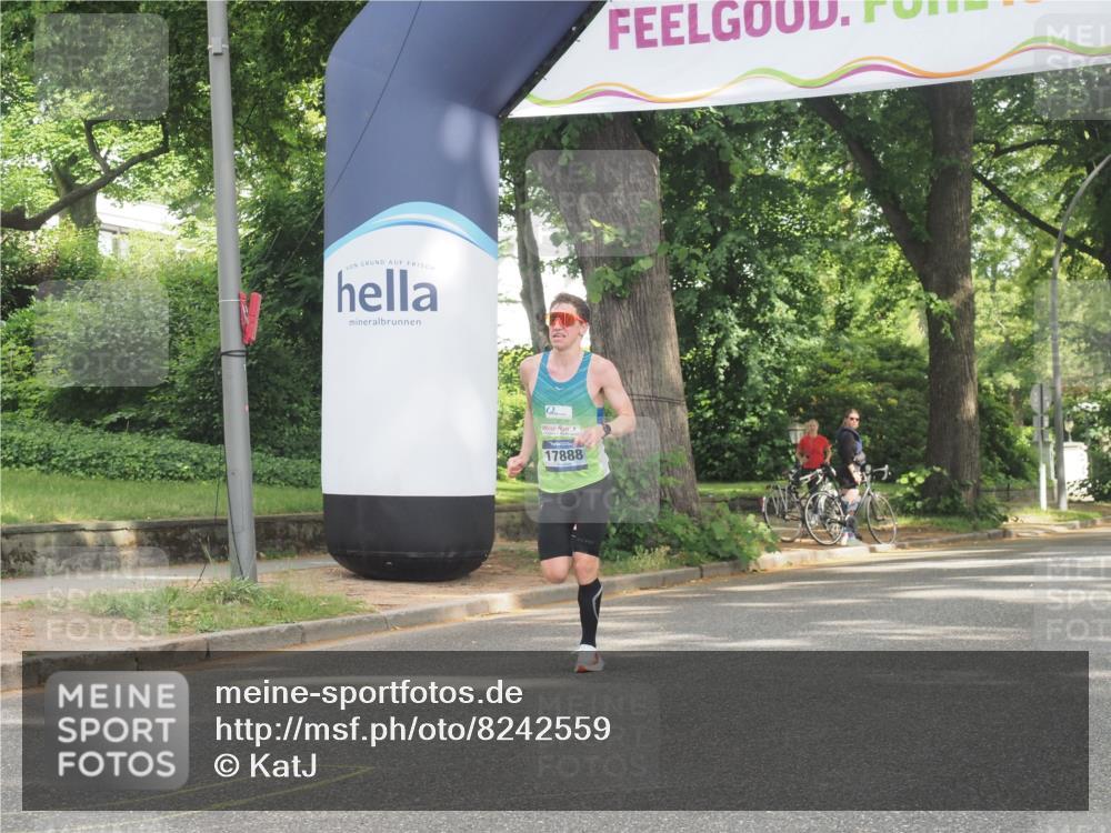 29.06.2025 - hella hamburg halbmarathon KatJ http://msf.ph/oto/8242559 29.06.2025 10:02:47 Zwischen KM18-KM19  meine-sportfotos.de