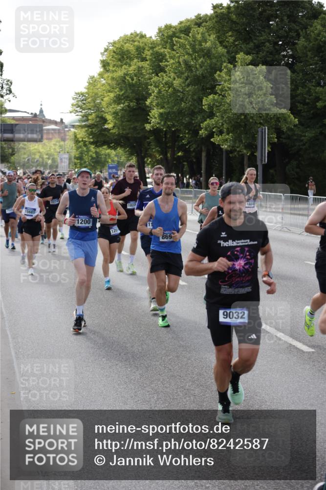 29.06.2025 - hella hamburg halbmarathon Jannik Wohlers http://msf.ph/oto/8242587 29.06.2025 09:54:46 Lombardsbrücke 1200, 1683, 2207, 2274, 2287, 2816, 3258, 3747, 4121, 5102, 5399, 5638, 5705, 6027, 6158, 6836, 6923, 6938, 6991, 7052, 7508, 7659, 8371, 8437, 8487, 8693, 8889, 8955, 9031, 9032, 9159, 9476, 9869, 9931, 9959, 10122, 10263, 10868, 11185, 11333, 12016, 12161, 12321, 12657, 13666, 15430, 15512, 15681, 15871, 16062, 16086, 16089, 16103, 16127, 16403, 16513, 16538, 17008, 17221, 17499, 17674, 17912 meine-sportfotos.de