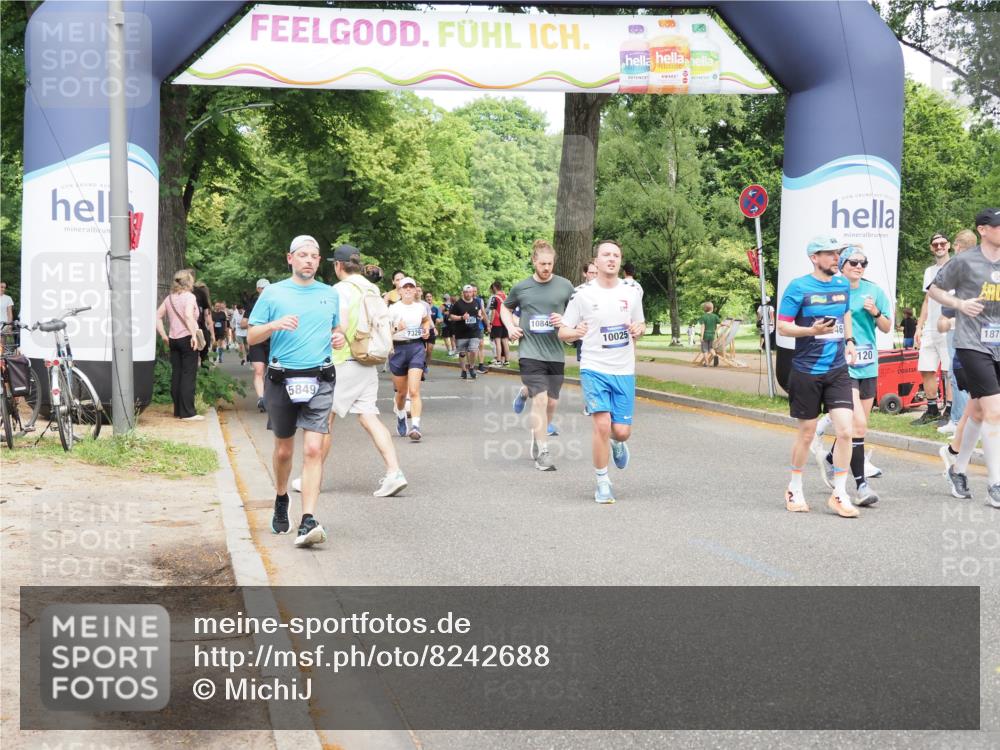 29.06.2025 - hella hamburg halbmarathon MichiJ http://msf.ph/oto/8242688 29.06.2025 11:24:08 Zwischen KM18-KM19 1022, 1856, 3445, 3714, 5849, 7120, 7329, 8583, 10025, 10845, 10846, 11456, 11457, 11565, 13265, 13266, 14356, 14684, 15002, 15353, 15364, 18298, 18299, 18795 meine-sportfotos.de