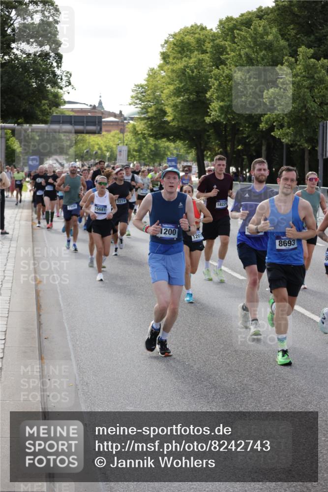 29.06.2025 - hella hamburg halbmarathon Jannik Wohlers http://msf.ph/oto/8242743 29.06.2025 09:54:46 Lombardsbrücke 1200, 1683, 2207, 2274, 2287, 2816, 3258, 3747, 4121, 5102, 5399, 5638, 5705, 6027, 6158, 6836, 6923, 6938, 6991, 7052, 7508, 7659, 8371, 8437, 8487, 8693, 8889, 8955, 9031, 9032, 9159, 9476, 9869, 9931, 9959, 10122, 10263, 10868, 11185, 11333, 12016, 12161, 12321, 12657, 13666, 15430, 15512, 15681, 15871, 16062, 16086, 16089, 16103, 16127, 16403, 16513, 16538, 17008, 17221, 17499, 17674, 17912 meine-sportfotos.de