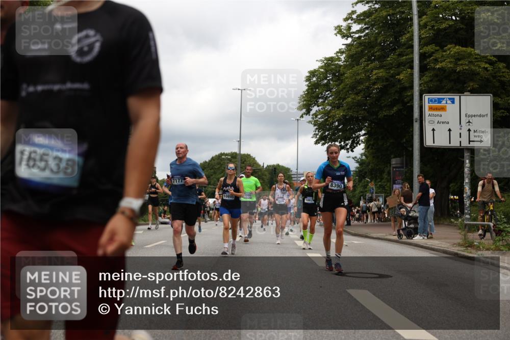 29.06.2025 - hella hamburg halbmarathon Yannick Fuchs http://msf.ph/oto/8242863 29.06.2025 10:47:29 20KM 1030, 1061, 1151, 1499, 1706, 1727, 1783, 2070, 2074, 2082, 2099, 2354, 3059, 3208, 3209, 4065, 4635, 4770, 5077, 5638, 5866, 6481, 6511, 6512, 6628, 6629, 6762, 6877, 6942, 7177, 7274, 7509, 7864, 7918, 8335, 8390, 8447, 9142, 9537, 10549, 10891, 10895, 11992, 12379, 12413, 12490, 12875, 12909, 13032, 13289, 13865, 13997, 14323, 15061, 15126, 15179, 15441, 15497, 15502, 16477, 16538, 16986, 17348, 18134, 18143, 18487, 18590, 18720 meine-sportfotos.de