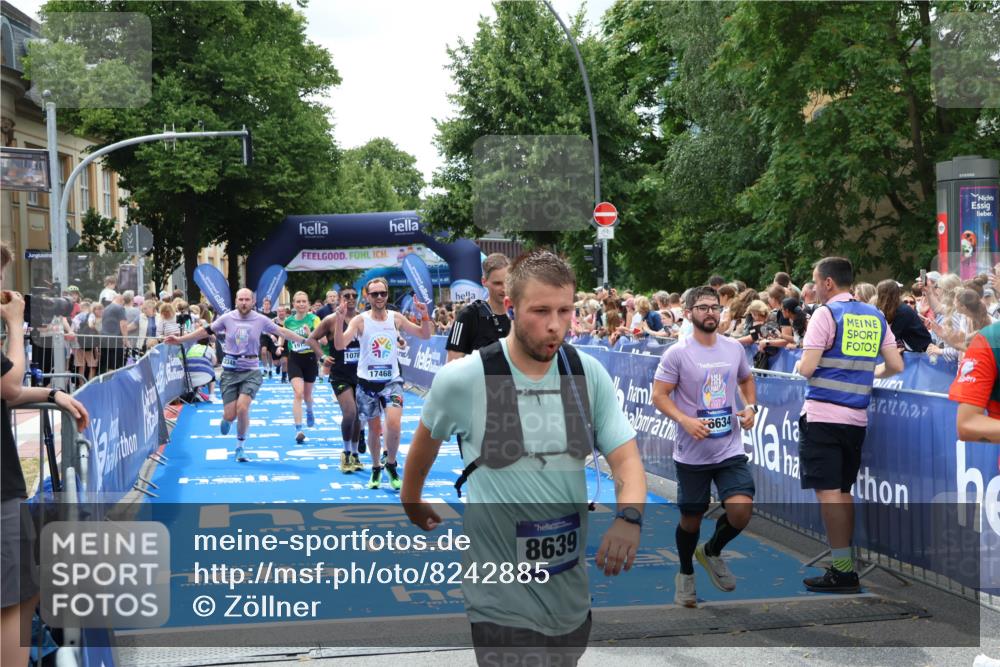 29.06.2025 - hella hamburg halbmarathon Zöllner http://msf.ph/oto/8242885 29.06.2025 10:56:20 Ziel 1193, 5465, 7547, 9903, 10789, 11309, 12348, 14363, 15300, 15484, 16113, 16375, 16634, 17468, 18117, 18495, 18652, 18741, 19152 meine-sportfotos.de
