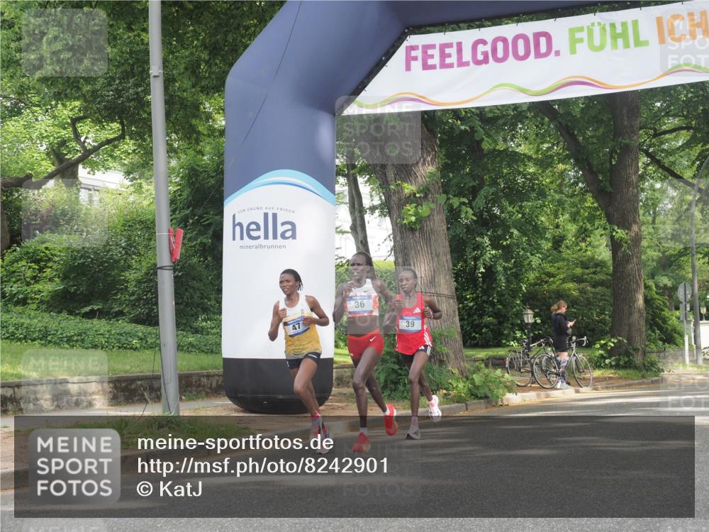 29.06.2025 - hella hamburg halbmarathon KatJ http://msf.ph/oto/8242901 29.06.2025 10:03:35 Zwischen KM18-KM19 39 meine-sportfotos.de