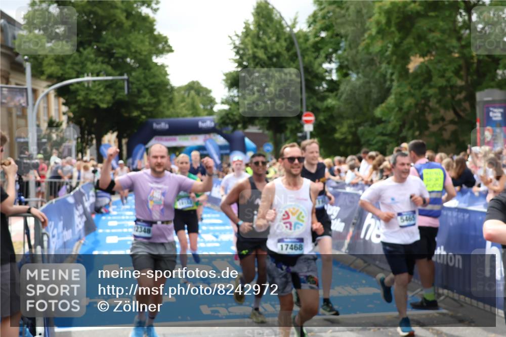 29.06.2025 - hella hamburg halbmarathon Zöllner http://msf.ph/oto/8242972 29.06.2025 10:56:22 Ziel 1193, 4029, 5465, 5672, 7547, 9903, 10789, 11231, 11309, 12348, 15300, 16375, 17468, 18117, 18495, 18652, 18741, 19152 meine-sportfotos.de