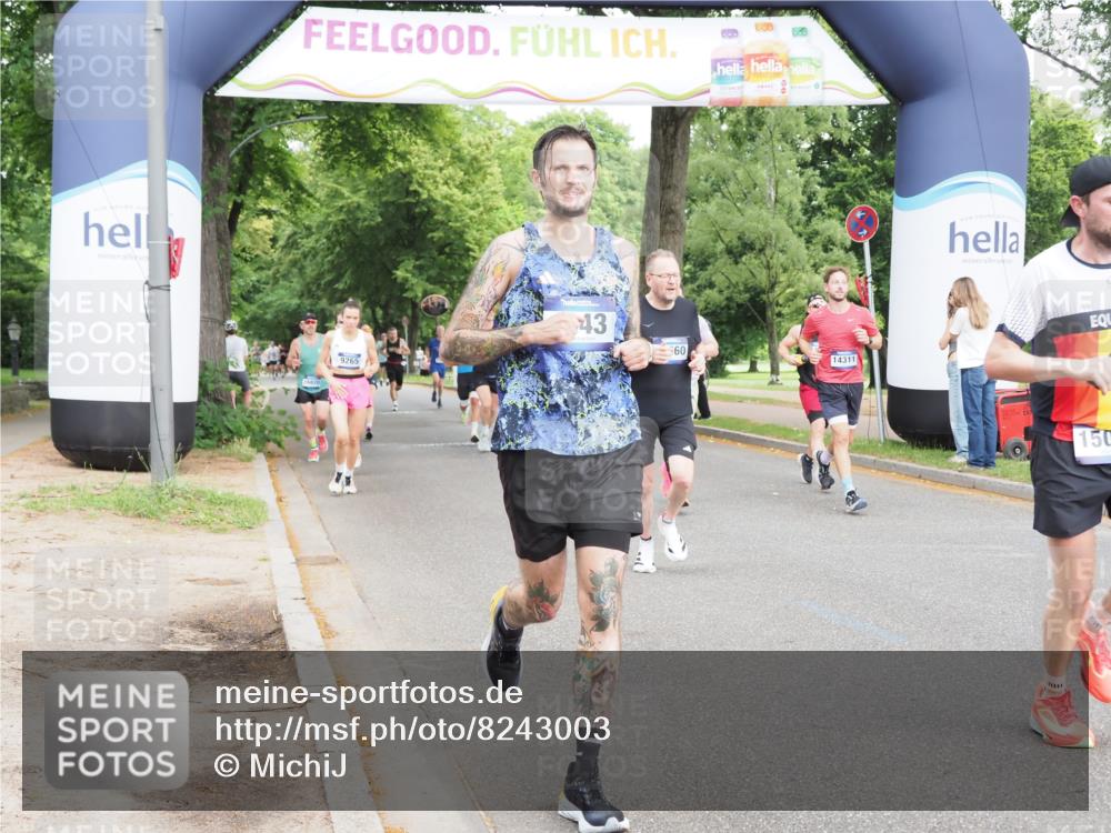 29.06.2025 - hella hamburg halbmarathon MichiJ http://msf.ph/oto/8243003 29.06.2025 10:27:54 Zwischen KM18-KM19 1343, 1445, 2563, 3282, 3547, 7622, 12091, 13029, 14093, 14204, 14311, 15013, 15094, 15744, 15866, 15873, 17215, 18547, 18734 meine-sportfotos.de