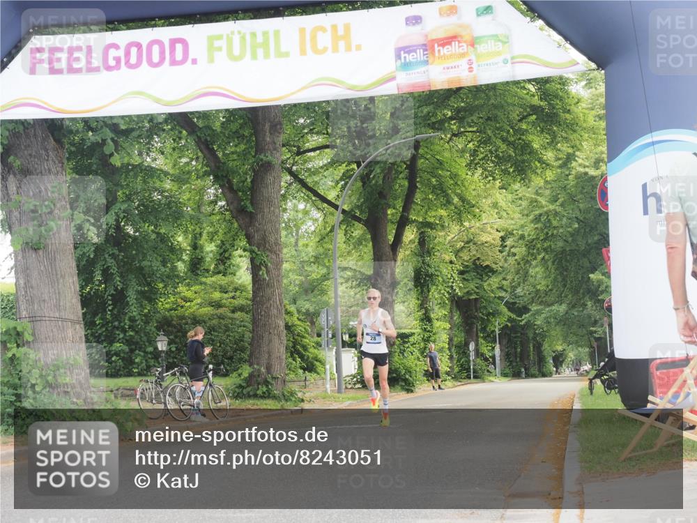 29.06.2025 - hella hamburg halbmarathon KatJ http://msf.ph/oto/8243051 29.06.2025 10:03:57 Zwischen KM18-KM19  meine-sportfotos.de