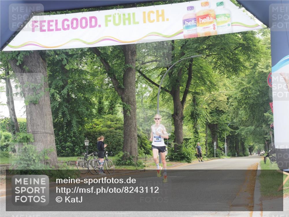 29.06.2025 - hella hamburg halbmarathon KatJ http://msf.ph/oto/8243112 29.06.2025 10:03:57 Zwischen KM18-KM19  meine-sportfotos.de