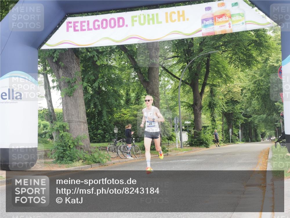 29.06.2025 - hella hamburg halbmarathon KatJ http://msf.ph/oto/8243184 29.06.2025 10:03:58 Zwischen KM18-KM19  meine-sportfotos.de