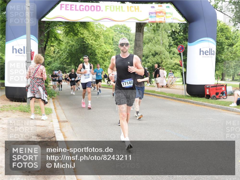 29.06.2025 - hella hamburg halbmarathon MichiJ http://msf.ph/oto/8243211 29.06.2025 10:50:43 Zwischen KM18-KM19 2810, 4389, 5511, 8423, 9986, 12286, 16995, 17140, 17142, 18382, 18530 meine-sportfotos.de