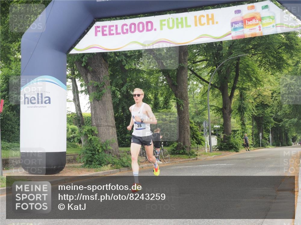 29.06.2025 - hella hamburg halbmarathon KatJ http://msf.ph/oto/8243259 29.06.2025 10:03:59 Zwischen KM18-KM19 28 meine-sportfotos.de