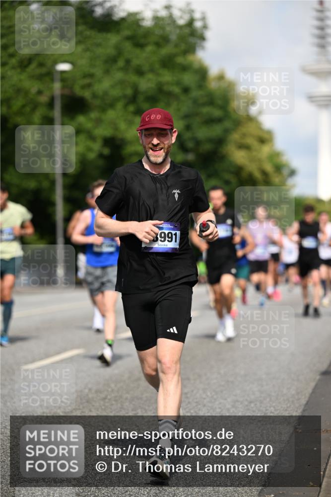 29.06.2025 - hella hamburg halbmarathon Dr. Thomas Lammeyer http://msf.ph/oto/8243270 29.06.2025 09:51:12 Kennedybrücke 1164, 1562, 1644, 2196, 2296, 2404, 3783, 4602, 5092, 5923, 8362, 8901, 9178, 9944, 10384, 10968, 11202, 11227 meine-sportfotos.de