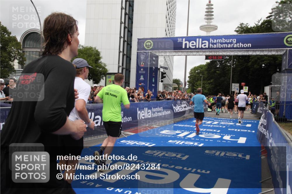 29.06.2025 - hella hamburg halbmarathon Michael Strokosch http://msf.ph/oto/8243284 29.06.2025 10:56:07 Ziel 1180, 3042, 3058, 5570, 7594, 12545, 14867, 15184, 15868, 16176, 17640, 17642, 18212 meine-sportfotos.de
