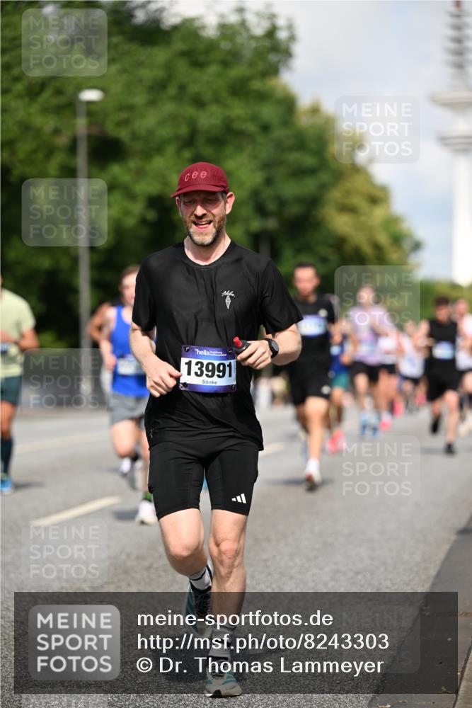 29.06.2025 - hella hamburg halbmarathon Dr. Thomas Lammeyer http://msf.ph/oto/8243303 29.06.2025 09:51:12 Kennedybrücke 1164, 1562, 1644, 2196, 2296, 2404, 3783, 4602, 5092, 5923, 8362, 8901, 9178, 9944, 10384, 10968, 11202, 11227 meine-sportfotos.de