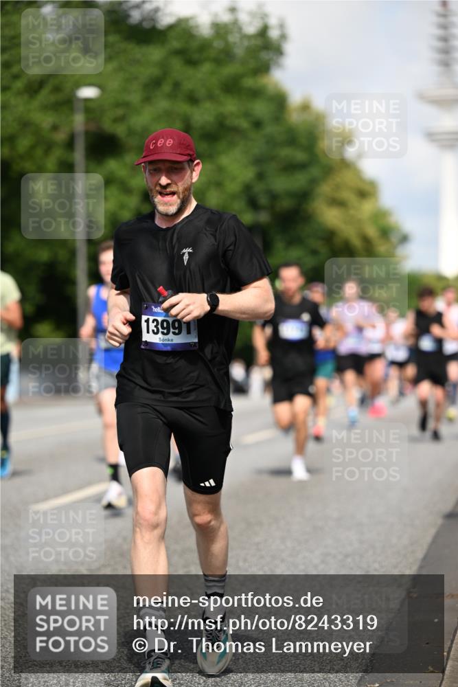 29.06.2025 - hella hamburg halbmarathon Dr. Thomas Lammeyer http://msf.ph/oto/8243319 29.06.2025 09:51:12 Kennedybrücke 1164, 1562, 1644, 2196, 2296, 2404, 3783, 4602, 5092, 5923, 8362, 8901, 9178, 9944, 10384, 10968, 11202, 11227 meine-sportfotos.de