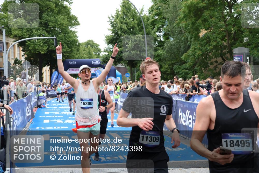 29.06.2025 - hella hamburg halbmarathon Zöllner http://msf.ph/oto/8243398 29.06.2025 10:56:29 Ziel 3048, 4029, 5672, 6399, 7742, 8863, 9622, 10665, 11231, 11309, 15300, 15407, 15818, 16257, 16261, 17268, 17734 meine-sportfotos.de