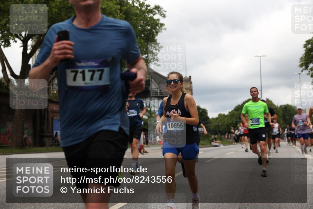29.06.2025 - hella hamburg halbmarathon Yannick Fuchs http://msf.ph/oto/8243556 29.06.2025 10:47:32 20KM 1030, 1061, 1151, 1499, 1706, 1727, 1783, 2070, 2074, 2082, 2099, 2354, 3059, 3208, 3209, 3819, 4635, 4770, 5638, 5866, 6481, 6511, 6512, 6628, 6629, 6762, 6877, 6942, 7177, 7274, 7864, 7918, 8335, 8390, 8447, 9142, 9537, 10549, 10891, 10895, 11992, 12379, 12413, 12490, 12632, 12875, 12909, 13032, 13289, 13865, 13997, 14323, 15061, 15126, 15179, 15441, 15497, 15502, 15838, 15946, 16477, 16538, 16986, 17348, 18134, 18143, 18418, 18487, 18590 meine-sportfotos.de