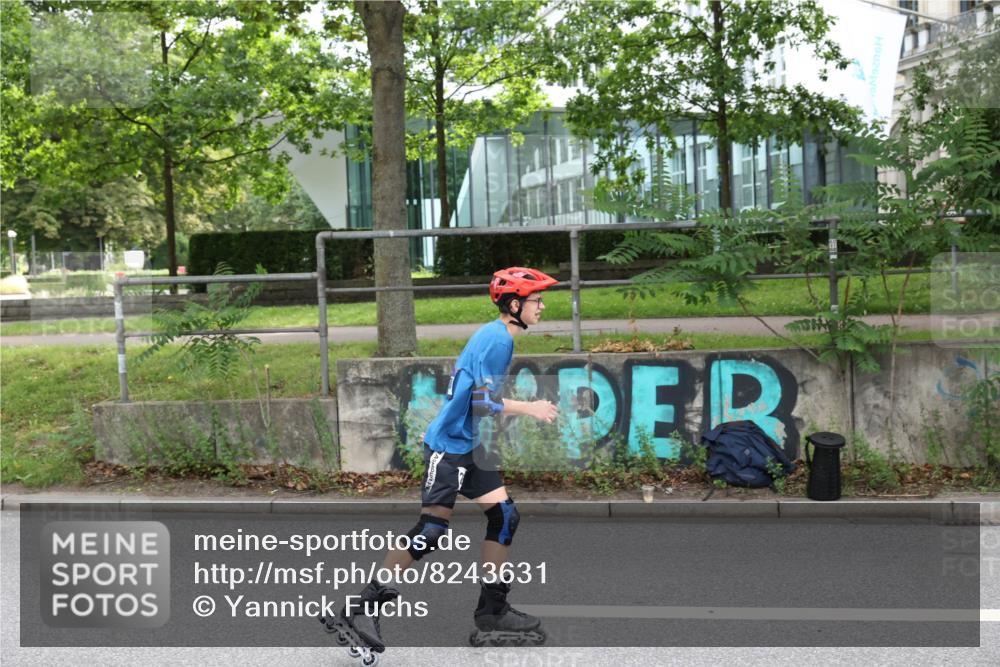 29.06.2025 - hella hamburg halbmarathon Yannick Fuchs http://msf.ph/oto/8243631 29.06.2025 09:30:48 20KM  meine-sportfotos.de