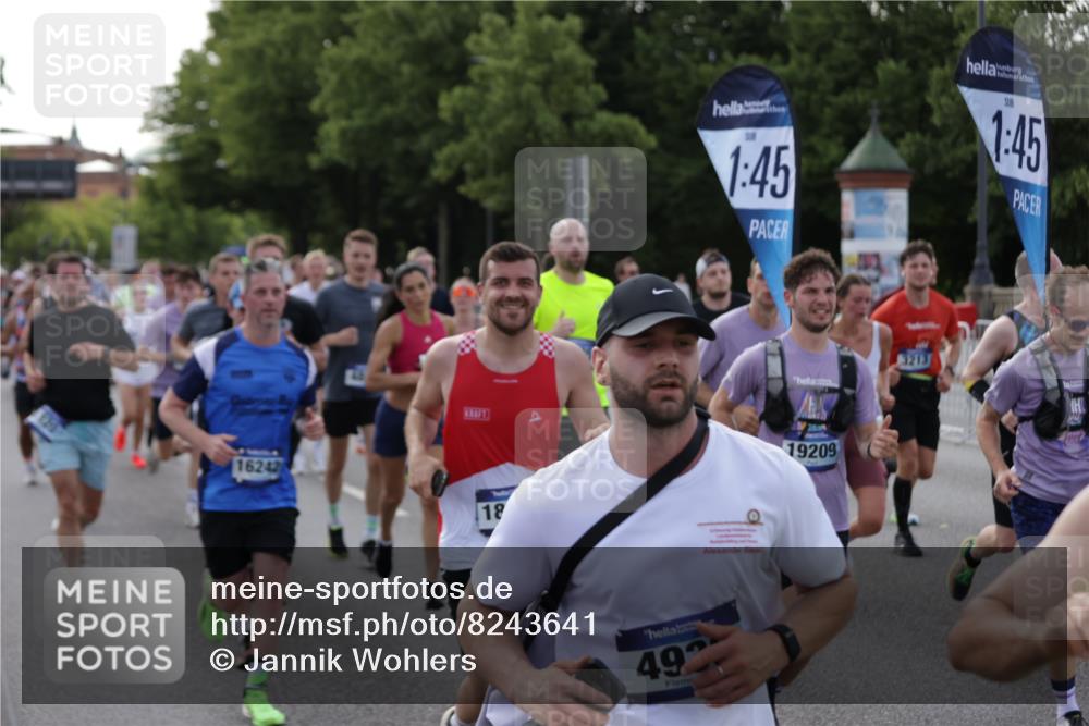 29.06.2025 - hella hamburg halbmarathon Jannik Wohlers http://msf.ph/oto/8243641 29.06.2025 09:55:09 Lombardsbrücke 1120, 1151, 1630, 1706, 1884, 1976, 2284, 2706, 2708, 2718, 3087, 3213, 3399, 3654, 3985, 4088, 4345, 4847, 4890, 4938, 5421, 5459, 5708, 5915, 6009, 6054, 6421, 6532, 6691, 7269, 7312, 8139, 8153, 8205, 8216, 8218, 8302, 8454, 8577, 8720, 8856, 8899, 8927, 9386, 9491, 9529, 9720, 9786, 9934, 10115, 10184, 10988, 11309, 11340, 11356, 11819, 12149, 12171, 12450, 12519, 12533, 12891, 13233, 13289, 13570, 13799, 13894, 13996, 14045 meine-sportfotos.de