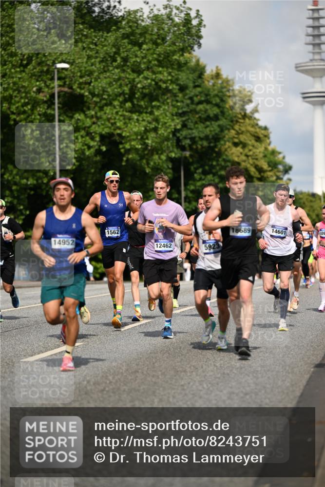 29.06.2025 - hella hamburg halbmarathon Dr. Thomas Lammeyer http://msf.ph/oto/8243751 29.06.2025 09:51:16 Kennedybrücke 1164, 1562, 1644, 2196, 2296, 3783, 4602, 5092, 5923, 6990, 8362, 8901, 9178, 9944, 10384, 10968, 11202, 11227 meine-sportfotos.de