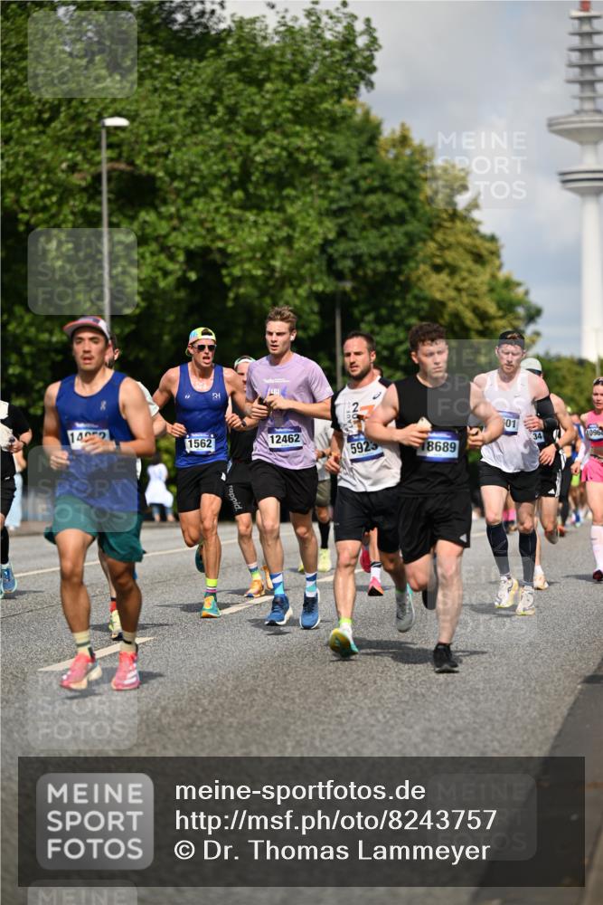 29.06.2025 - hella hamburg halbmarathon Dr. Thomas Lammeyer http://msf.ph/oto/8243757 29.06.2025 09:51:16 Kennedybrücke 1164, 1562, 1644, 2196, 2296, 3783, 4602, 5092, 5923, 6990, 8362, 8901, 9178, 9944, 10384, 10968, 11202, 11227 meine-sportfotos.de