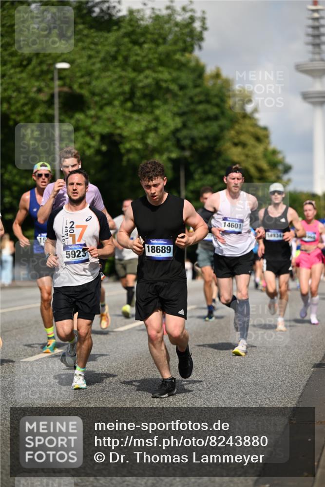 29.06.2025 - hella hamburg halbmarathon Dr. Thomas Lammeyer http://msf.ph/oto/8243880 29.06.2025 09:51:17 Kennedybrücke 1164, 1562, 1644, 1743, 2196, 2296, 3783, 4602, 5092, 5923, 6990, 8362, 8901, 9178, 9944, 10384, 10900, 10968, 11202, 11227 meine-sportfotos.de