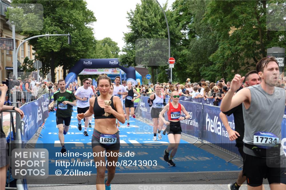 29.06.2025 - hella hamburg halbmarathon Zöllner http://msf.ph/oto/8243903 29.06.2025 10:56:37 Ziel 1583, 2083, 3413, 5721, 5744, 6399, 6416, 6759, 7037, 8311, 8542, 8652, 9562, 10093, 12509, 13863, 15145, 15407, 16257, 16261, 17259, 17268, 18746, 18835, 19120 meine-sportfotos.de