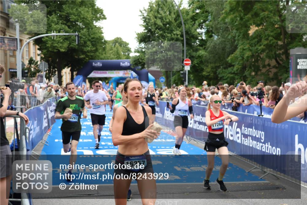 29.06.2025 - hella hamburg halbmarathon Zöllner http://msf.ph/oto/8243929 29.06.2025 10:56:37 Ziel 1583, 2083, 3413, 5721, 5744, 6399, 6416, 6759, 7037, 8311, 8542, 8652, 9562, 10093, 12509, 13863, 15145, 15407, 16257, 16261, 17259, 17268, 18746, 18835, 19120 meine-sportfotos.de