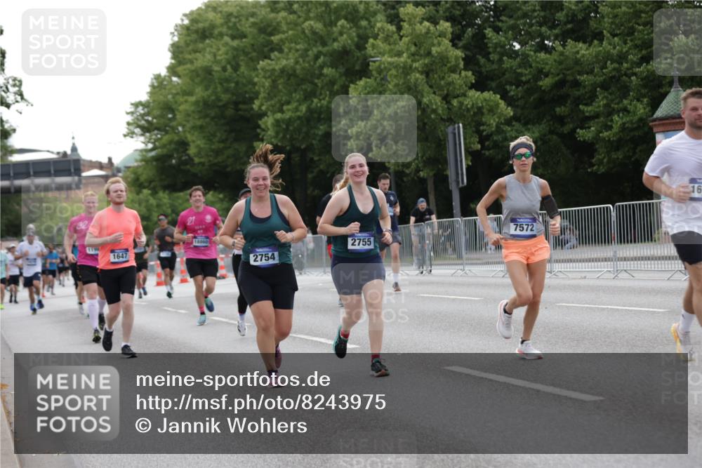 29.06.2025 - hella hamburg halbmarathon Jannik Wohlers http://msf.ph/oto/8243975 29.06.2025 10:30:11 Lombardsbrücke 1647, 2569, 2754, 2755, 3281, 4575, 4819, 6344, 7071, 7120, 11984, 12460, 12461, 12687, 12688, 14216, 14421, 15757, 15789, 15938, 16504, 16791, 16864, 18362, 18795, 18860 meine-sportfotos.de