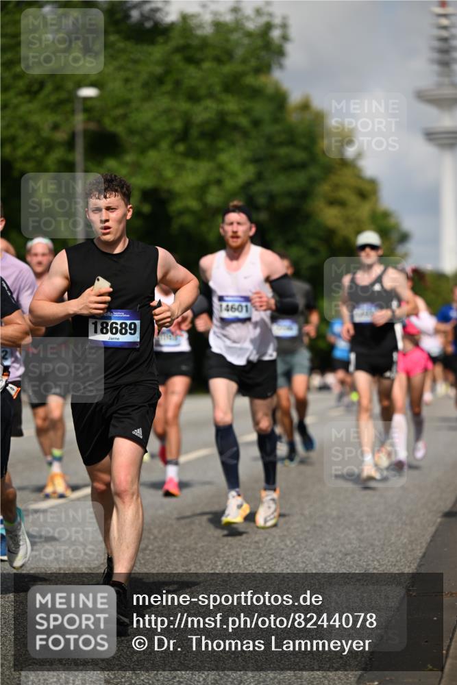 29.06.2025 - hella hamburg halbmarathon Dr. Thomas Lammeyer http://msf.ph/oto/8244078 29.06.2025 09:51:18 Kennedybrücke 1164, 1562, 1644, 1743, 2196, 2296, 3783, 4602, 5092, 5923, 6990, 8362, 8901, 9178, 9944, 10384, 10900, 10968, 11202, 11227 meine-sportfotos.de