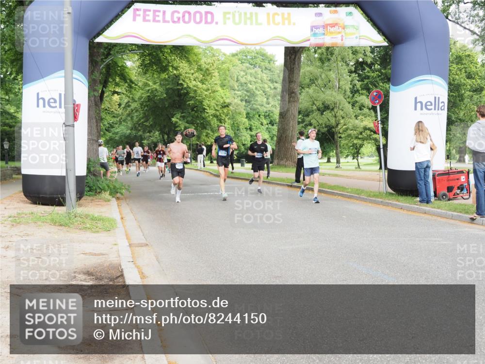 29.06.2025 - hella hamburg halbmarathon MichiJ http://msf.ph/oto/8244150 29.06.2025 10:28:05 Zwischen KM18-KM19 6687, 11806, 14359, 14699, 17916, 18149, 18285 meine-sportfotos.de