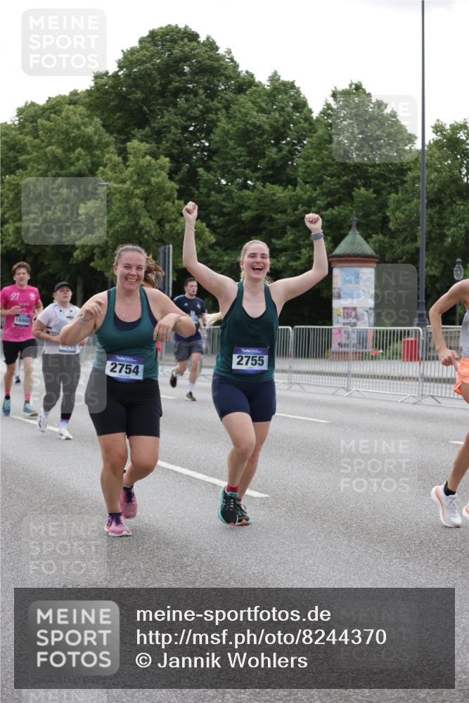 29.06.2025 - hella hamburg halbmarathon Jannik Wohlers http://msf.ph/oto/8244370 29.06.2025 10:30:12 Lombardsbrücke 1059, 1647, 2569, 2754, 2755, 3281, 4198, 4575, 4819, 6344, 7071, 7120, 9830, 11984, 12460, 12461, 12687, 12688, 14216, 14421, 15299, 15757, 15789, 15938, 16504, 16791, 16864, 18362, 18795, 18860 meine-sportfotos.de