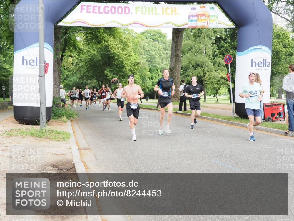 29.06.2025 - hella hamburg halbmarathon MichiJ http://msf.ph/oto/8244453 29.06.2025 10:28:07 Zwischen KM18-KM19 6687, 11806, 13190, 14359, 14699, 15336, 15556, 17916, 18149 meine-sportfotos.de