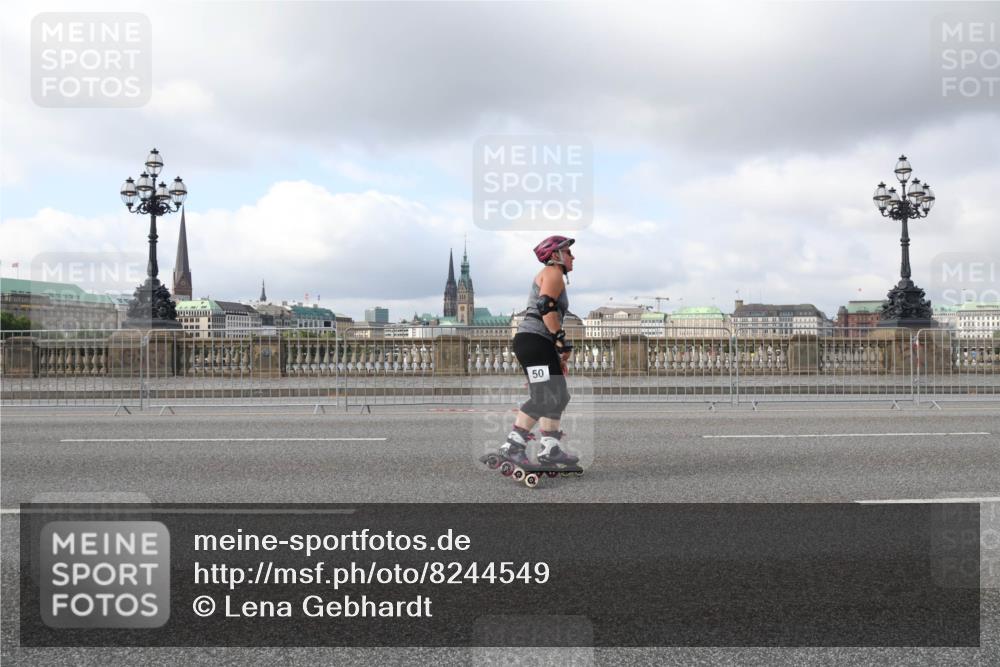 29.06.2025 - hella hamburg halbmarathon Lena Gebhardt http://msf.ph/oto/8244549 29.06.2025 09:02:29 Lombardsbrücke  meine-sportfotos.de