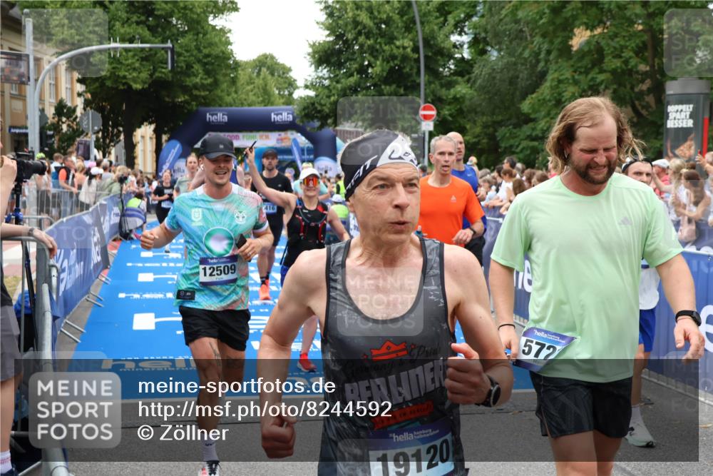 29.06.2025 - hella hamburg halbmarathon Zöllner http://msf.ph/oto/8244592 29.06.2025 10:56:44 Ziel 4152, 6416, 6759, 7037, 7646, 8311, 8744, 8996, 9488, 11083, 11870, 12509, 14369, 15134, 15145, 15431, 15712, 16043, 16121, 17259, 18340, 18634, 18899 meine-sportfotos.de