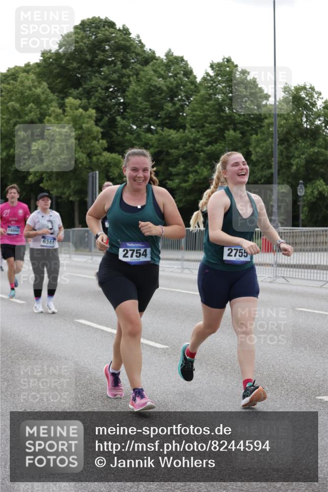 29.06.2025 - hella hamburg halbmarathon Jannik Wohlers http://msf.ph/oto/8244594 29.06.2025 10:30:13 Lombardsbrücke 1059, 1647, 2569, 2754, 2755, 3281, 4198, 4575, 4819, 6344, 7071, 7120, 9830, 11984, 12460, 12461, 12687, 12688, 14216, 14421, 15299, 15757, 15789, 16504, 16791, 16864, 18362, 18795, 18860 meine-sportfotos.de