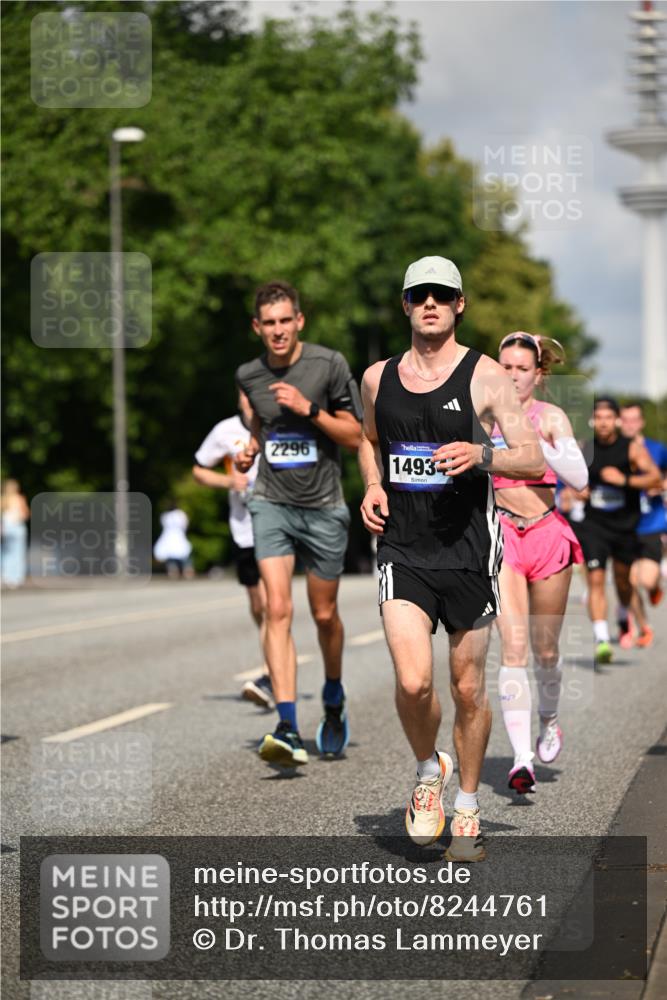 29.06.2025 - hella hamburg halbmarathon Dr. Thomas Lammeyer http://msf.ph/oto/8244761 29.06.2025 09:51:20 Kennedybrücke 1164, 1385, 1562, 1644, 1743, 2196, 2296, 4602, 5091, 5092, 5923, 6684, 6990, 8362, 8901, 9178, 9944, 10384, 10900, 10968, 11202, 11227 meine-sportfotos.de