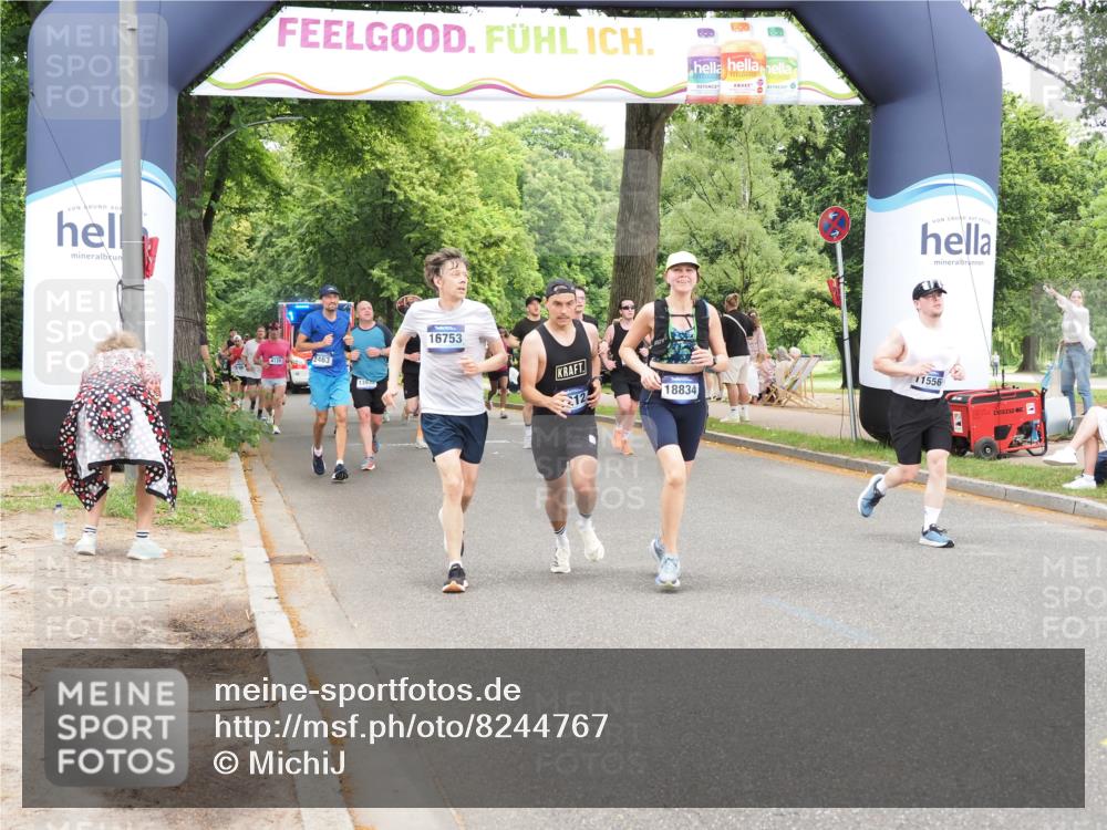 29.06.2025 - hella hamburg halbmarathon MichiJ http://msf.ph/oto/8244767 29.06.2025 10:50:54 Zwischen KM18-KM19 1212, 1531, 4945, 10742, 11556, 12836, 14225, 16770, 17321, 17818 meine-sportfotos.de