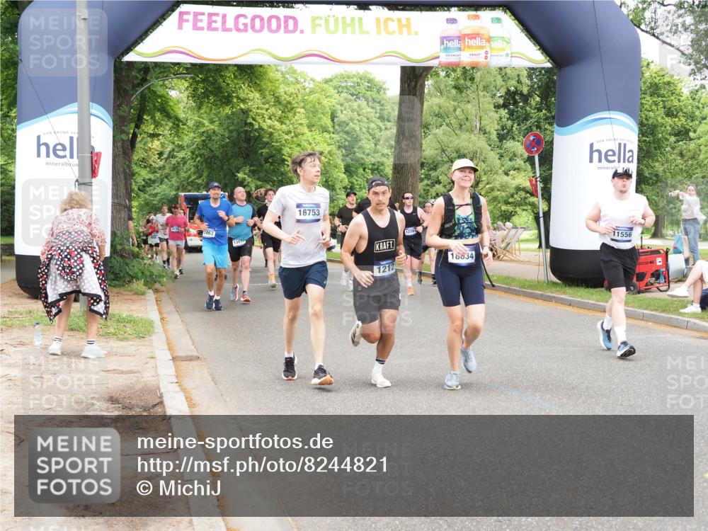 29.06.2025 - hella hamburg halbmarathon MichiJ http://msf.ph/oto/8244821 29.06.2025 10:50:55 Zwischen KM18-KM19 1212, 1531, 4945, 10742, 11556, 12836, 13932, 14225, 16753, 16770, 17321, 17818 meine-sportfotos.de