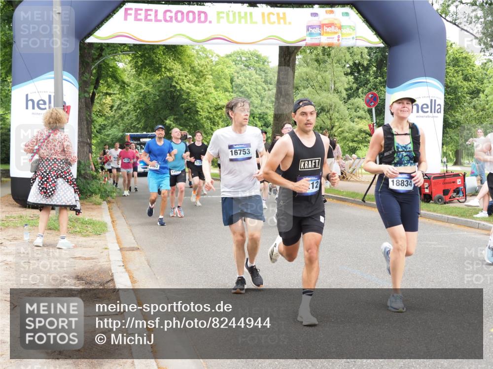 29.06.2025 - hella hamburg halbmarathon MichiJ http://msf.ph/oto/8244944 29.06.2025 10:50:55 Zwischen KM18-KM19 1212, 1531, 4945, 10742, 11556, 12836, 13932, 14225, 16753, 16770, 17321, 17818 meine-sportfotos.de