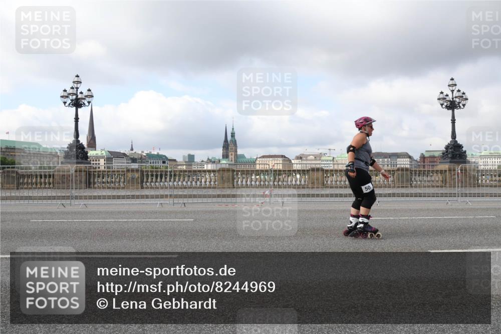 29.06.2025 - hella hamburg halbmarathon Lena Gebhardt http://msf.ph/oto/8244969 29.06.2025 09:02:29 Lombardsbrücke  meine-sportfotos.de