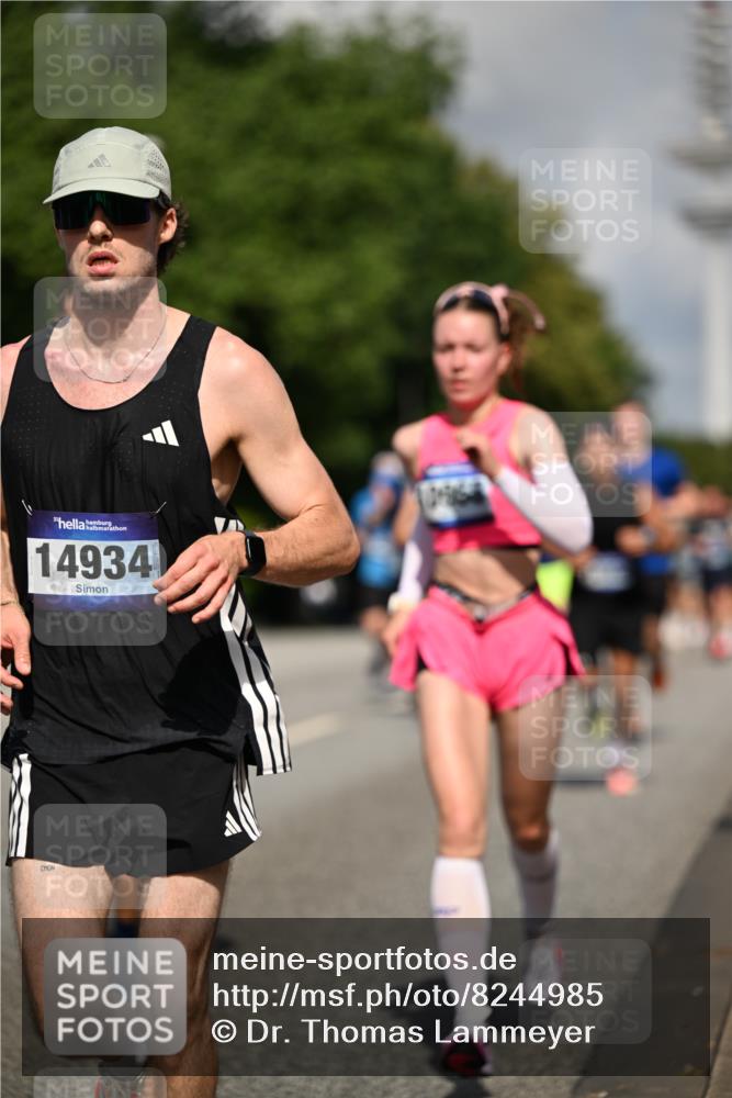 29.06.2025 - hella hamburg halbmarathon Dr. Thomas Lammeyer http://msf.ph/oto/8244985 29.06.2025 09:51:21 Kennedybrücke 1164, 1385, 1562, 1644, 1743, 2196, 2296, 4602, 5091, 5092, 5315, 5923, 6684, 6990, 8362, 8901, 9178, 9944, 10384, 10900, 10968, 11202, 11227 meine-sportfotos.de
