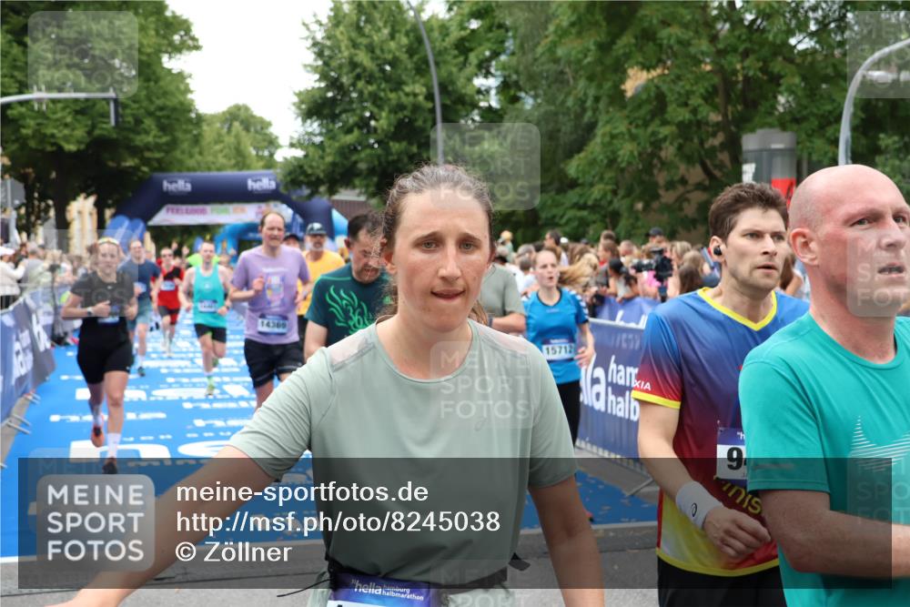 29.06.2025 - hella hamburg halbmarathon Zöllner http://msf.ph/oto/8245038 29.06.2025 10:56:50 Ziel 2378, 3836, 8825, 8996, 13816, 14369, 14461, 15134, 15431, 15712, 16008, 16009, 16043, 16121, 16679, 17133, 18634 meine-sportfotos.de