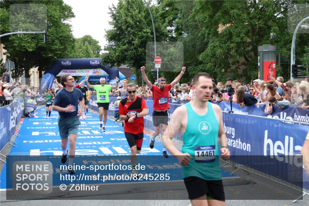 29.06.2025 - hella hamburg halbmarathon Zöllner http://msf.ph/oto/8245285 29.06.2025 10:56:54 Ziel 1955, 2378, 2741, 3836, 5418, 6835, 7716, 8825, 13816, 14461, 16008, 16009, 16620, 16679, 17133 meine-sportfotos.de