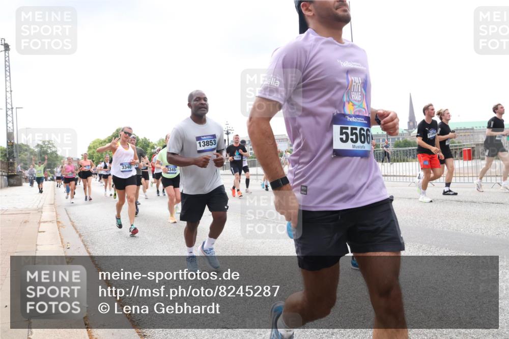 29.06.2025 - hella hamburg halbmarathon Lena Gebhardt http://msf.ph/oto/8245287 29.06.2025 10:33:58 Lombardsbrücke 1189, 1275, 1417, 1705, 1787, 1896, 2265, 2342, 2482, 2496, 2526, 2776, 2933, 3145, 3170, 3264, 3340, 3345, 3560, 3829, 3848, 4361, 4433, 4449, 4479, 4696, 4807, 4942, 5075, 5096, 5141, 5557, 5561, 5566, 5569, 5584, 5691, 5821, 5822, 5887, 6109, 6364, 6515, 6516, 6854, 6956, 6999, 7027, 7324, 7329, 7565, 7653, 8021, 8157, 8202, 8277, 8282, 8349, 8375, 8377, 8383, 8401, 8891, 9094, 9234, 9438, 9799, 9875, 9995, 10007, 10071, 10360, 10561, 11811 meine-sportfotos.de