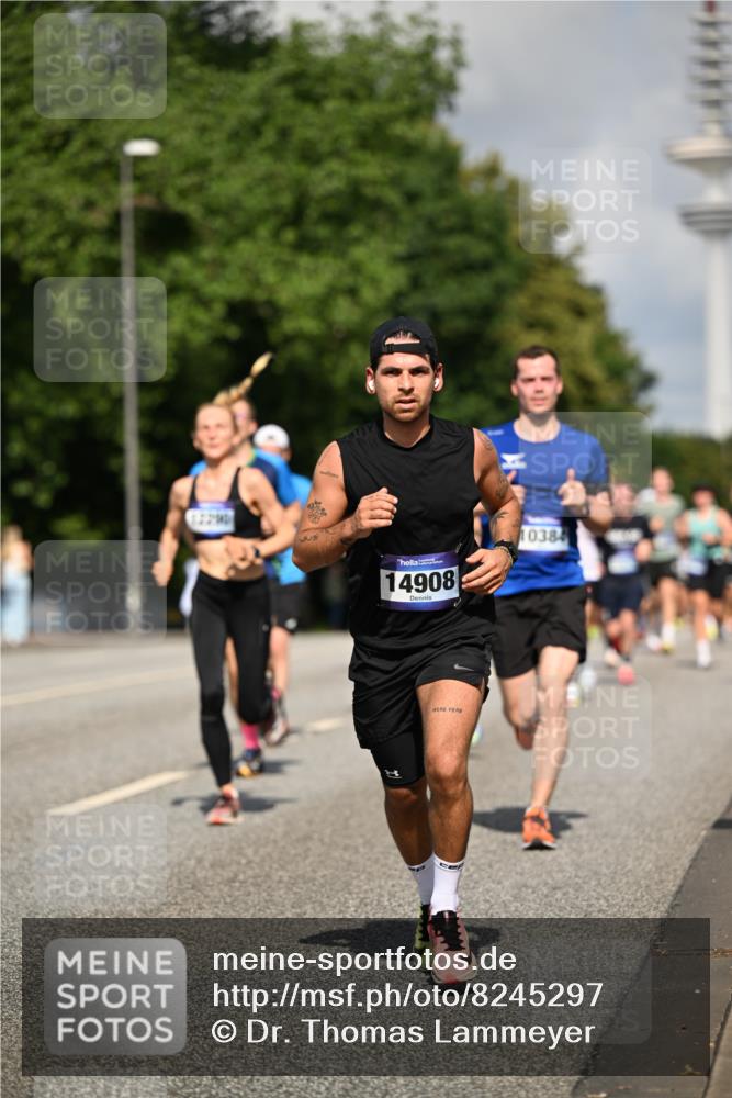 29.06.2025 - hella hamburg halbmarathon Dr. Thomas Lammeyer http://msf.ph/oto/8245297 29.06.2025 09:51:23 Kennedybrücke 1164, 1385, 1562, 1644, 1743, 2196, 2296, 4602, 4860, 5091, 5092, 5315, 5923, 6684, 6990, 8362, 8901, 9178, 9944, 10384, 10900, 10968, 11202, 11227 meine-sportfotos.de