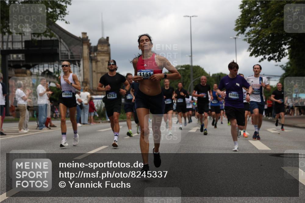 29.06.2025 - hella hamburg halbmarathon Yannick Fuchs http://msf.ph/oto/8245337 29.06.2025 10:47:39 20KM 1030, 1151, 1267, 1502, 1727, 2058, 2070, 2082, 2354, 2518, 2630, 3096, 3208, 3209, 3819, 4770, 5020, 5638, 5866, 6294, 6481, 6511, 6512, 6629, 6762, 6877, 6942, 7177, 7274, 7864, 7918, 8335, 8390, 8447, 9142, 10549, 10891, 10895, 11068, 11844, 12379, 12632, 12909, 13032, 13033, 13289, 13397, 13865, 13912, 13997, 15061, 15441, 15497, 15502, 15838, 15856, 15946, 16477, 17348, 17482, 18134, 18143, 18418, 18487, 18590, 18612 meine-sportfotos.de