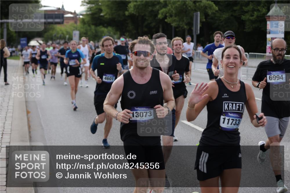 29.06.2025 - hella hamburg halbmarathon Jannik Wohlers http://msf.ph/oto/8245356 29.06.2025 09:55:22 Lombardsbrücke 1120, 1143, 1151, 1216, 1267, 1461, 1630, 2284, 2706, 2708, 2718, 2884, 3213, 3399, 3654, 3692, 3945, 3985, 4033, 4088, 4127, 4324, 4345, 4346, 4601, 4847, 4890, 5421, 5459, 6009, 6054, 6421, 6481, 6691, 6994, 7056, 7100, 7224, 7269, 7367, 7657, 8216, 8234, 8273, 8302, 8390, 8577, 8977, 9386, 9491, 9551, 9786, 9934, 10115, 10408, 10603, 10811, 10895, 11309, 11356, 11733, 11819, 11977, 12149, 12277, 12379, 12450, 12519, 13032, 13073, 13799, 13807, 13894, 13996, 14239 meine-sportfotos.de