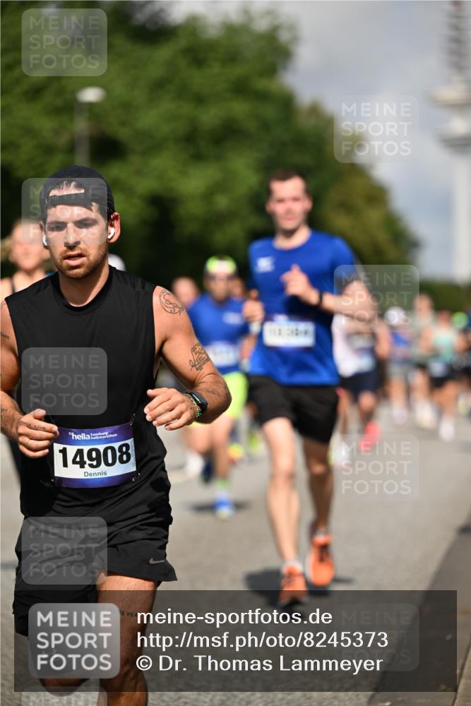 29.06.2025 - hella hamburg halbmarathon Dr. Thomas Lammeyer http://msf.ph/oto/8245373 29.06.2025 09:51:24 Kennedybrücke 1164, 1385, 1562, 1644, 1743, 2196, 2296, 3959, 4602, 4860, 5091, 5092, 5315, 5923, 6684, 6990, 8362, 8901, 9178, 9944, 10384, 10900, 10968, 11202, 11227 meine-sportfotos.de