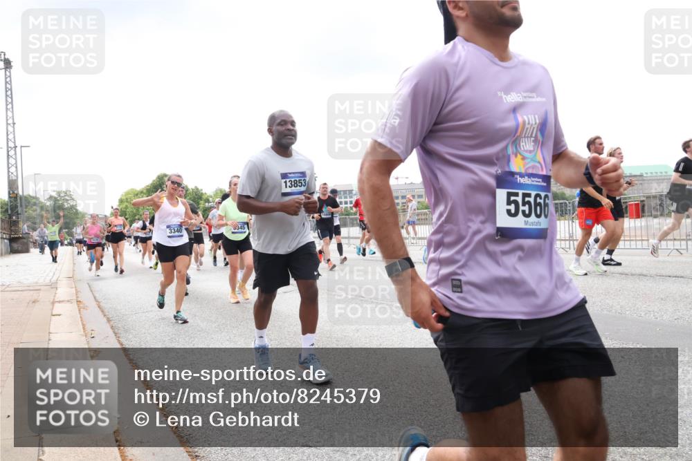 29.06.2025 - hella hamburg halbmarathon Lena Gebhardt http://msf.ph/oto/8245379 29.06.2025 10:33:58 Lombardsbrücke 1189, 1275, 1417, 1705, 1787, 1896, 2265, 2342, 2482, 2496, 2526, 2776, 2933, 3145, 3170, 3264, 3340, 3345, 3560, 3829, 3848, 4361, 4433, 4449, 4479, 4696, 4807, 4942, 5075, 5096, 5141, 5557, 5561, 5566, 5569, 5584, 5691, 5821, 5822, 5887, 6109, 6364, 6515, 6516, 6854, 6956, 6999, 7027, 7324, 7329, 7565, 7653, 8021, 8157, 8202, 8277, 8282, 8349, 8375, 8377, 8383, 8401, 8891, 9094, 9234, 9438, 9799, 9875, 9995, 10007, 10071, 10360, 10561, 11811 meine-sportfotos.de